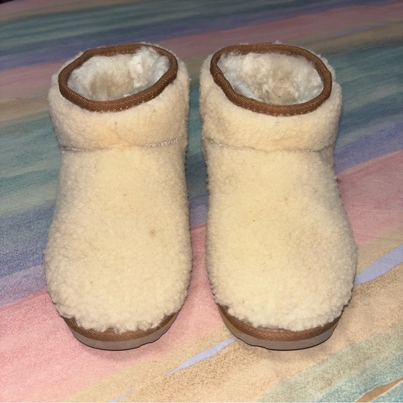 Free People Emu Stinger Micro Teddy Boots size 7 women’s - Picture 3 of 11